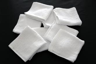 Difference between makeup remover paper towel and wet towel